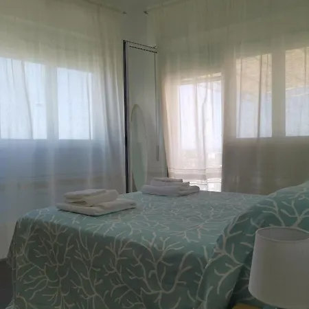 Villa fronte mare con 2 posti auto e giardino Villa Gaeta